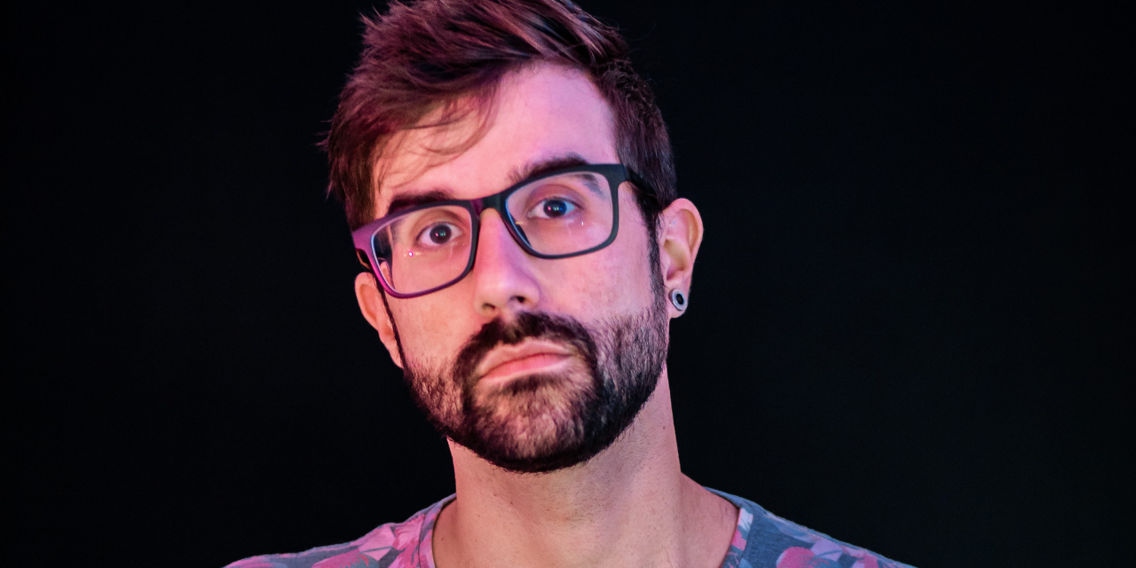 Potente, mas elegante: KAHU apresenta o EP Stomp, lançado pela Order na última sexta (25)